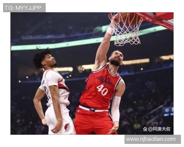 2017年NBA勇士与快船激战回顾精彩瞬间与赛季亮点分析