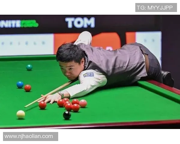 丁俊晖与乔伊斯在CCTV5巅峰对决谁将赢得斯诺克荣耀之战 丁俊晖与乔伊斯在CCTV5巅峰对决谁将赢得斯诺克荣耀之战