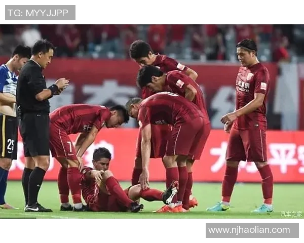 上港与全北激战回顾精彩录像重温比赛瞬间与精彩进球分析