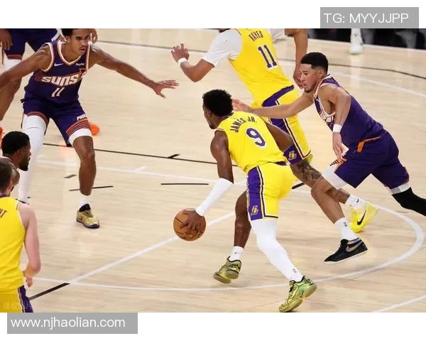 湖人猛龙季前赛精彩回放全景分析与球员表现点评 湖人猛龙季前赛精彩回放全景分析与球员表现点评